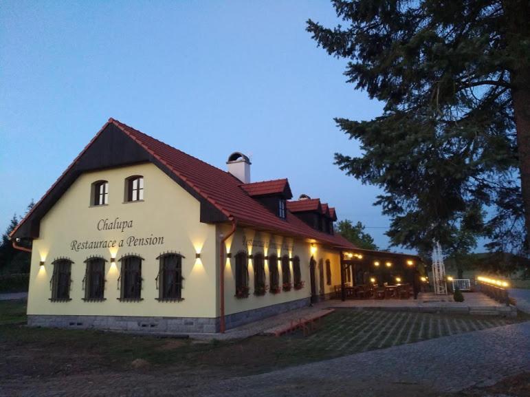 Restaurace A Pension Chalupa Hlasna Treban Екстер'єр фото