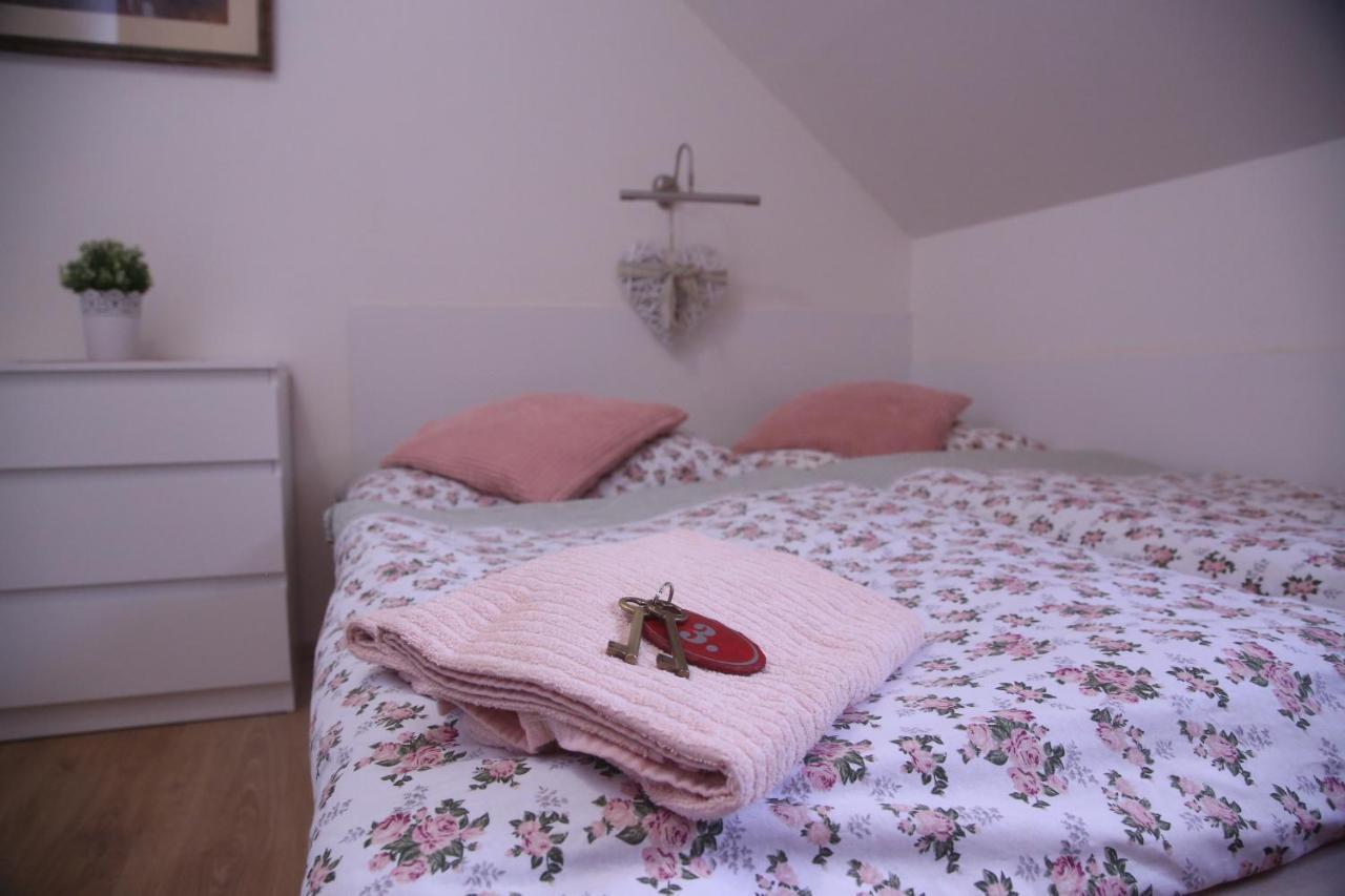 Restaurace A Pension Chalupa Hlasna Treban Екстер'єр фото