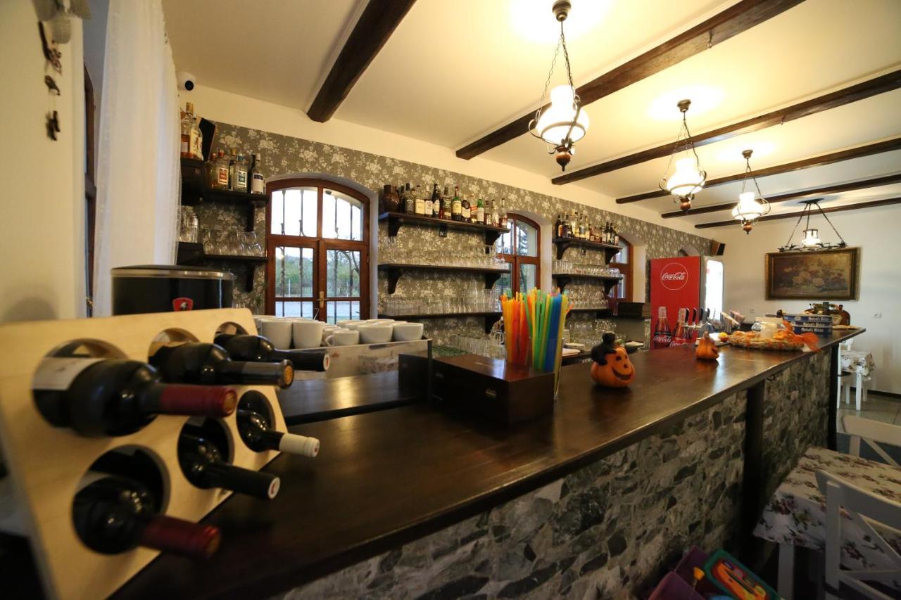 Restaurace A Pension Chalupa Hlasna Treban Екстер'єр фото